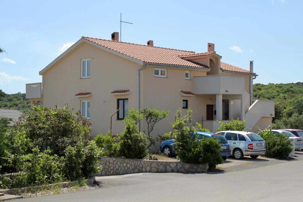 Rooms With A Parking Space Krk - 13553 Vrh  Buitenkant foto